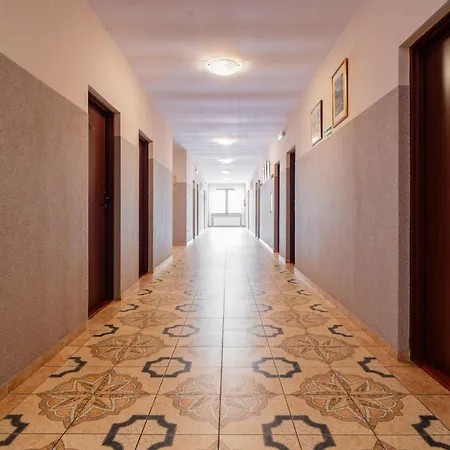 Курортный комплекс Dwor Jur-gast 2*