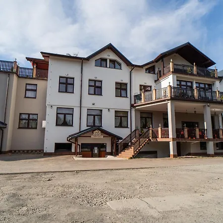 Dwor Jur-gast Rezort 2*